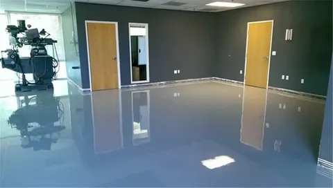 Who Provides Reliable Epoxy Floor Refinishing in Bradenton, FL?