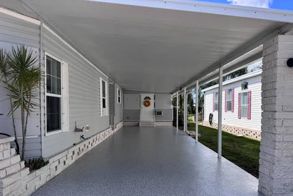 Epoxy Coatings in Parrish, FL: What Garage Owners Need