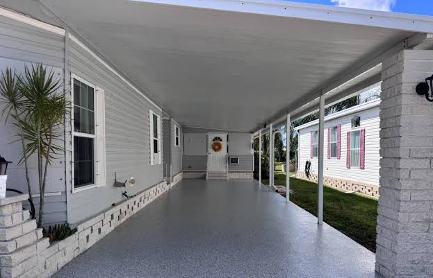 Epoxy Coatings in Parrish, FL: What Garage Owners Need